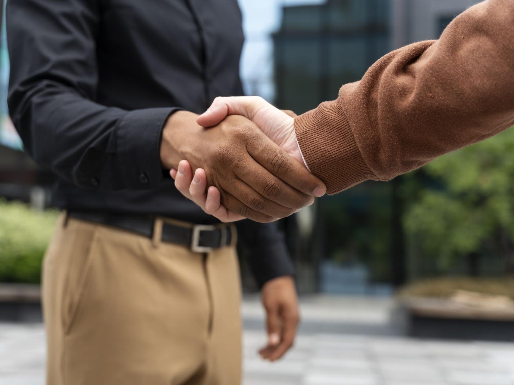 Capacita a tus colaboradores e impulsa tu compañía con alitic donde formamos lideres para el futuro